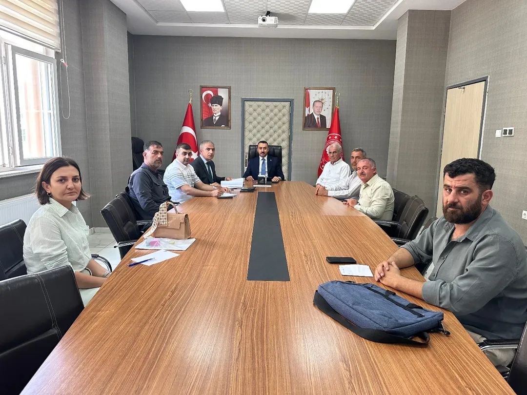 Köy Yolları Asfaltlanıyor 
